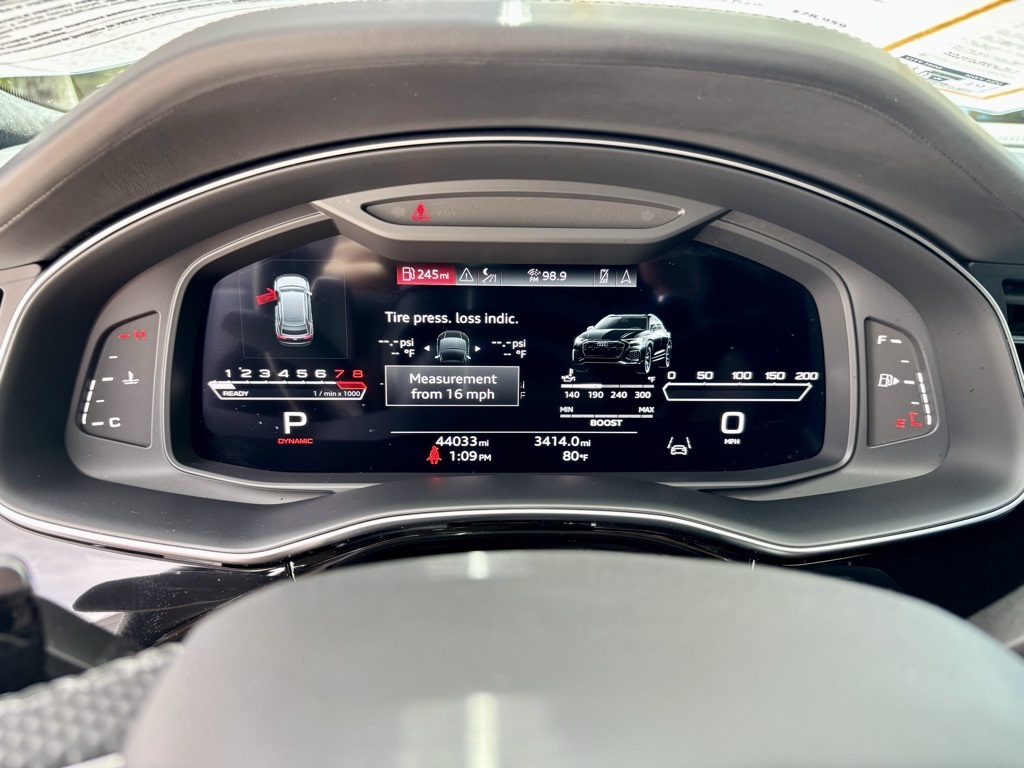 2021 Audi RS Q8 photo 6