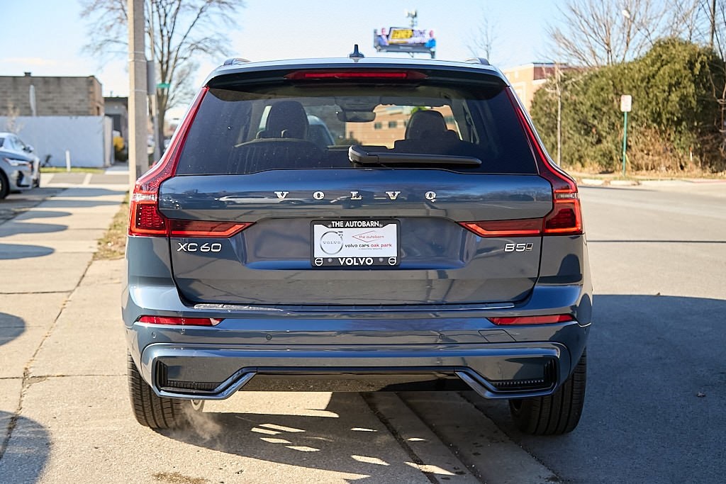 2026 VOLVO XC60 - Image 6