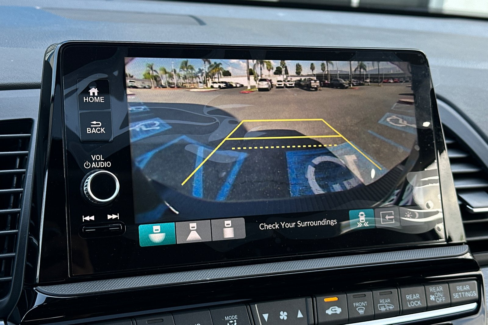 2026 Honda Odyssey Elite photo 22