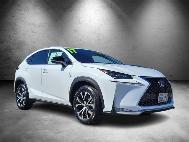 2017 Lexus NX 200t Luxury photo 3