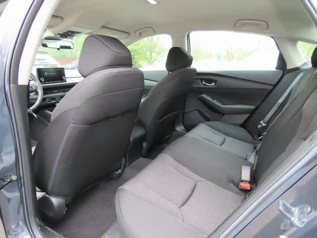 2025 Honda Accord LX photo 13