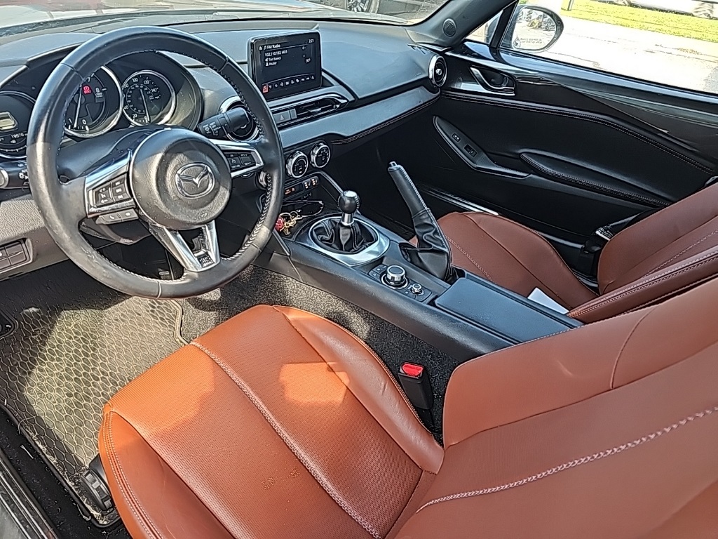 2023 Mazda MX-5 Miata RF Miata Grand Touring photo 4