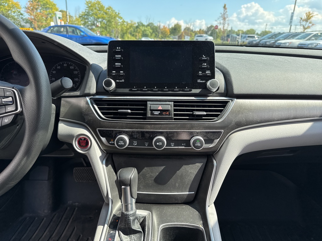 2018 Honda Accord LX photo 7