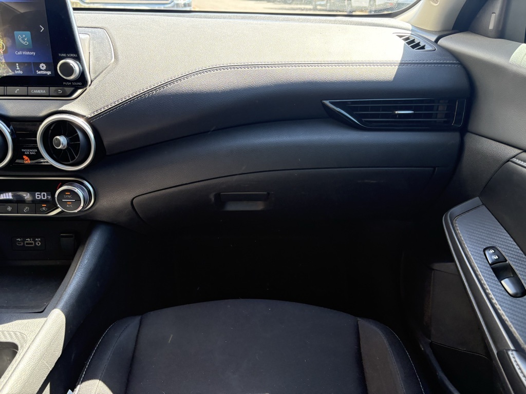 2021 Nissan Sentra SV photo 6