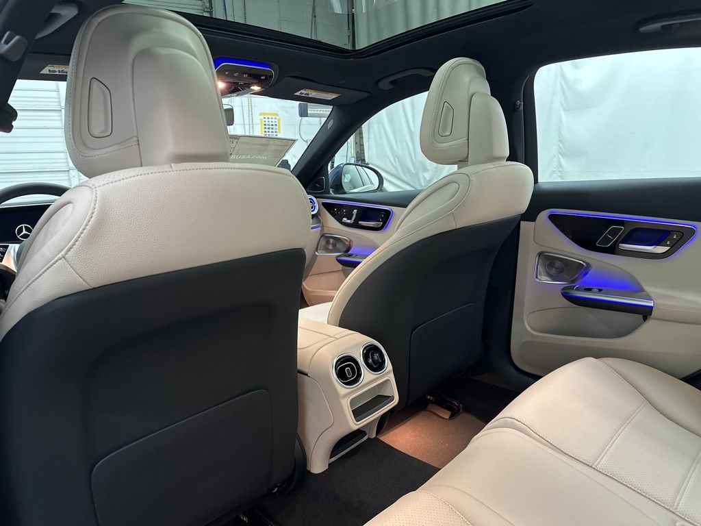 2025 Mercedes Benz C 300 photo 11