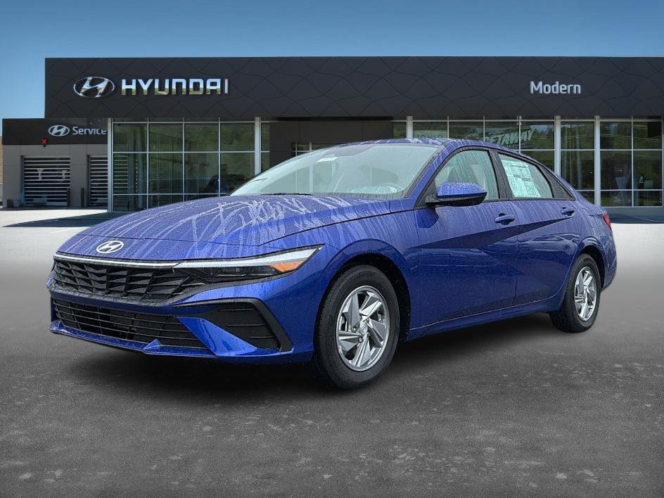 2026 Hyundai Elantra SE's photo