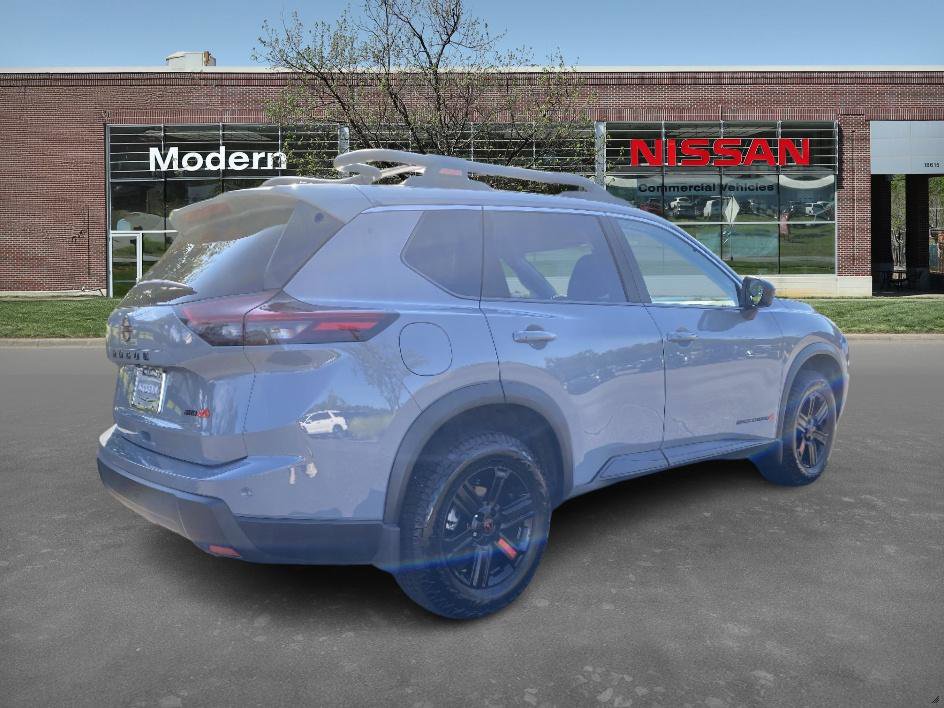 2025 Nissan Rogue SV photo 2