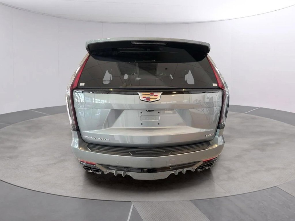 2023 Cadillac Escalade ESV Platinum photo 4