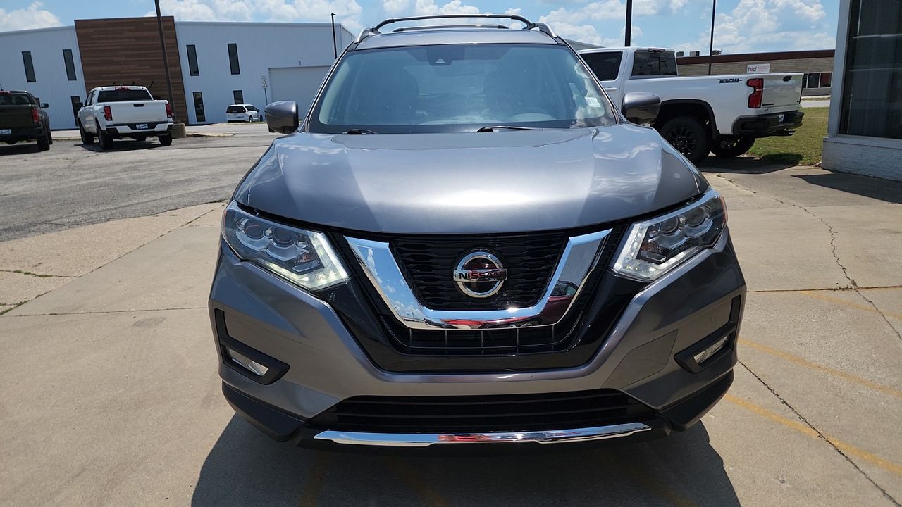 2020 Nissan Rogue SL photo 2