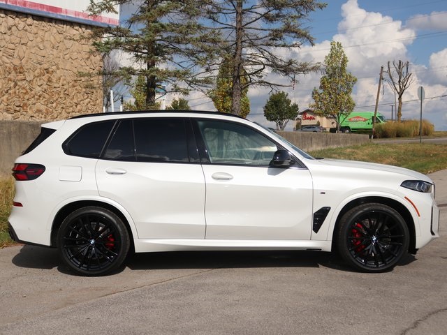 2026 Bmw X5 M60i photo 4