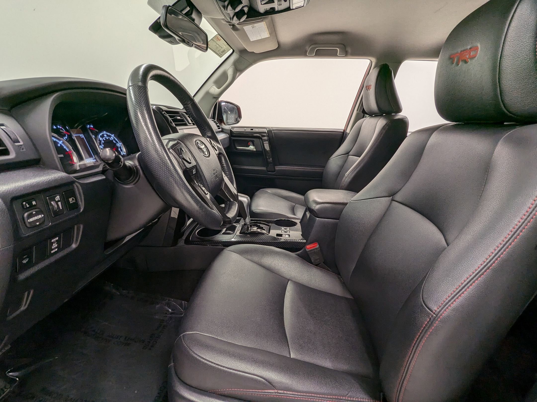 2020 Toyota 4Runner TRD Premium photo 3
