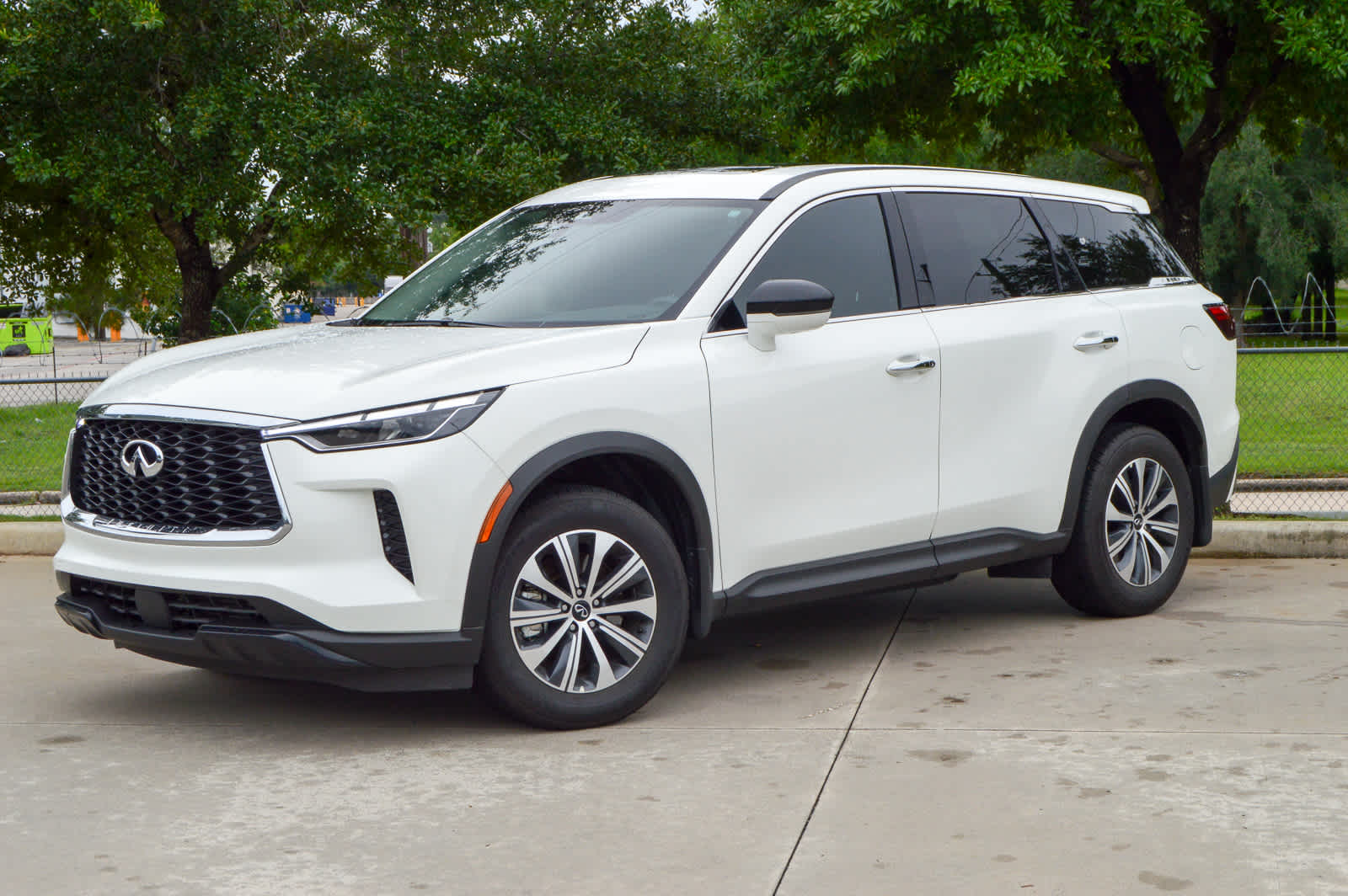 2025 INFINITI QX60 PURE