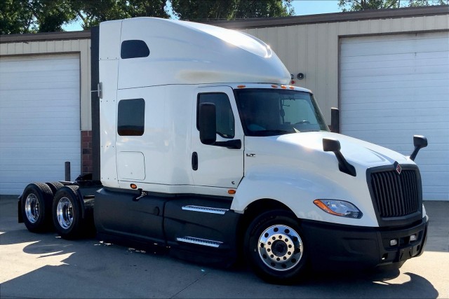 2021 International LT625 6x4 