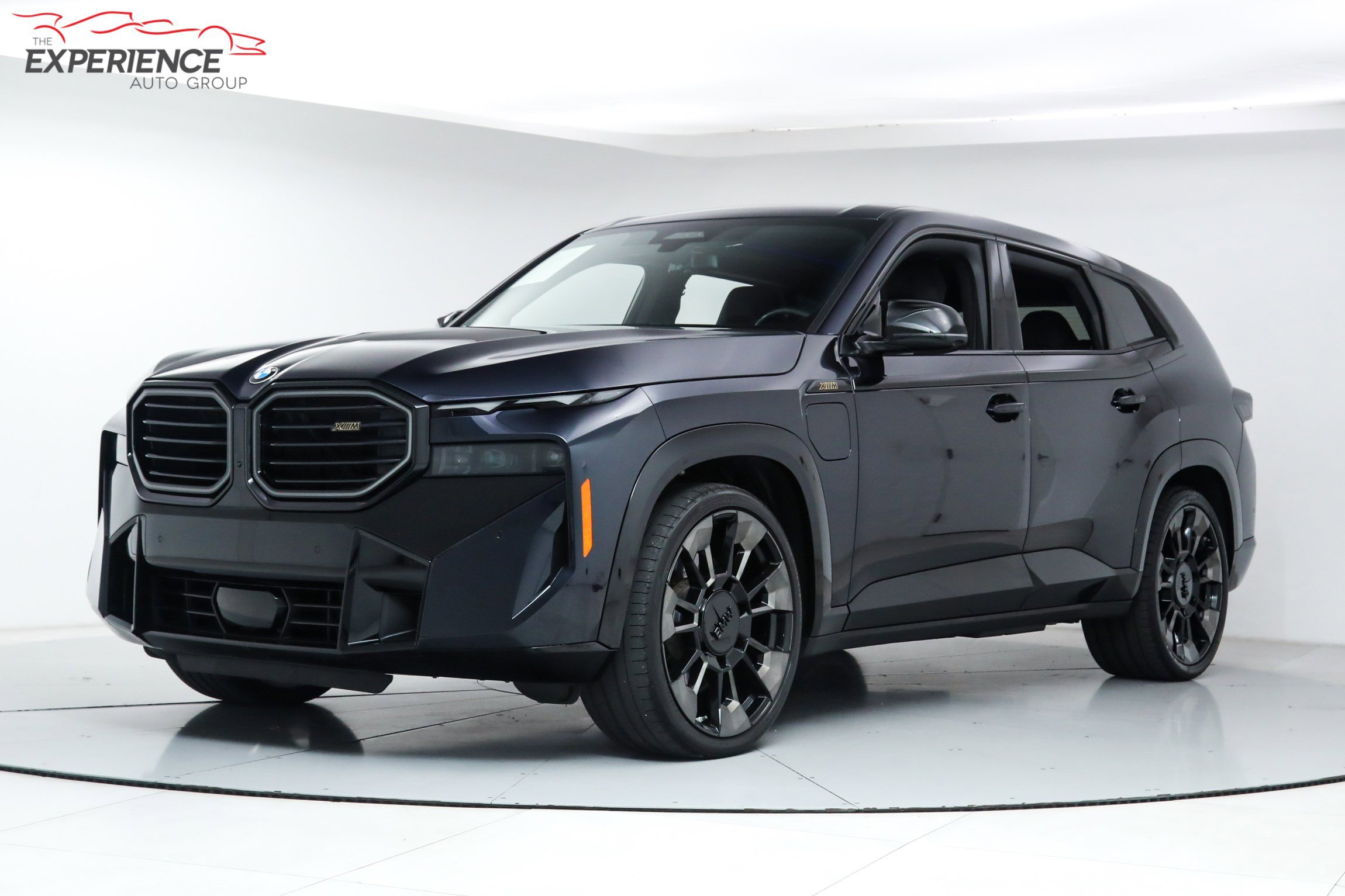 Used 2023 Black BMW  image 1