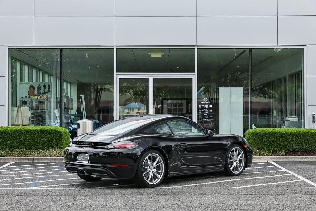 2025 Porsche Cayman Base photo 6