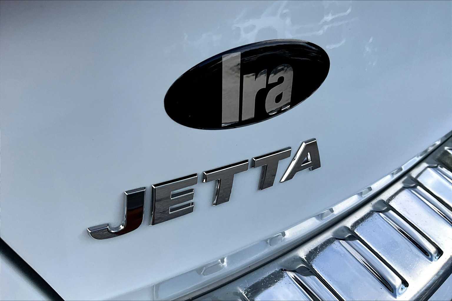 2020 Volkswagen Jetta R-Line photo 6