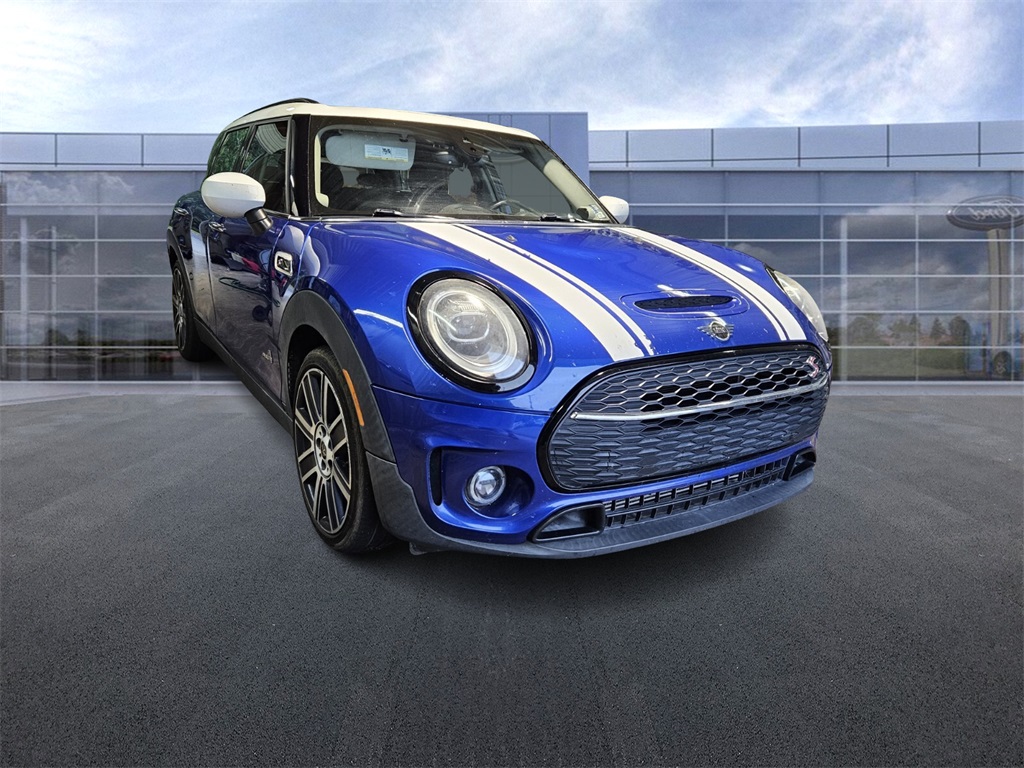 2020 Mini Clubman Base S ALL4 photo 2