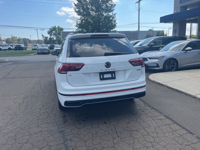 2022 Volkswagen Tiguan SE R-Line Black photo 10