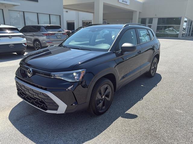 2025 Volkswagen Taos S photo 3