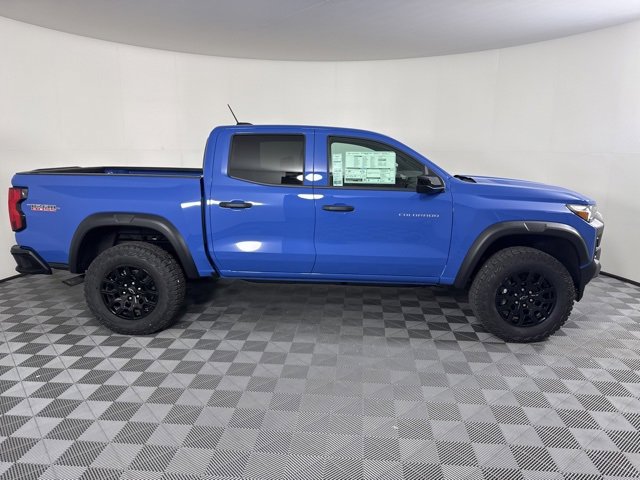 2026 Chevrolet Colorado Trail Boss photo 2