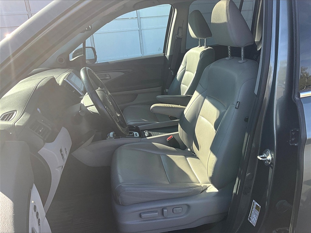 2019 Honda Ridgeline RTL-E photo 10