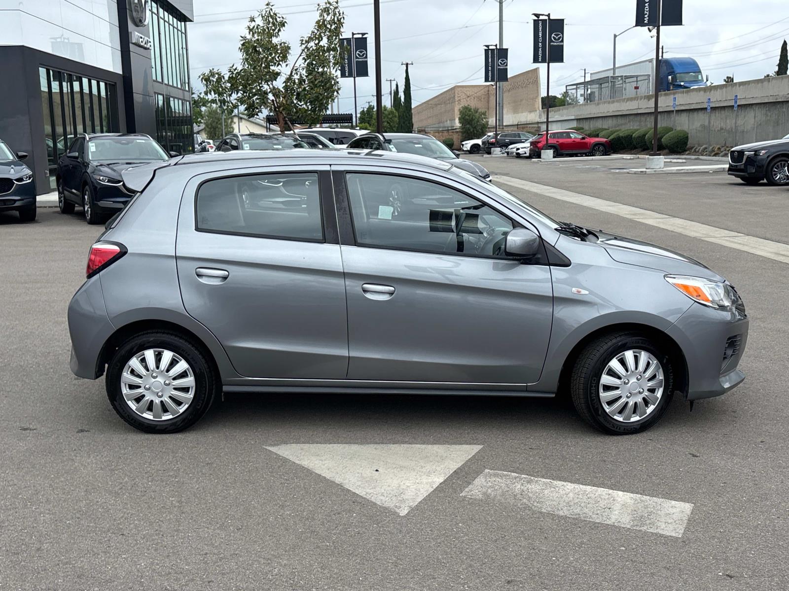 2021 Mitsubishi Mirage ES photo 3