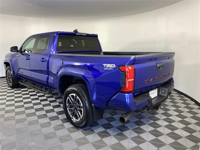 2024 Toyota Tacoma TRD Off-Road photo 3