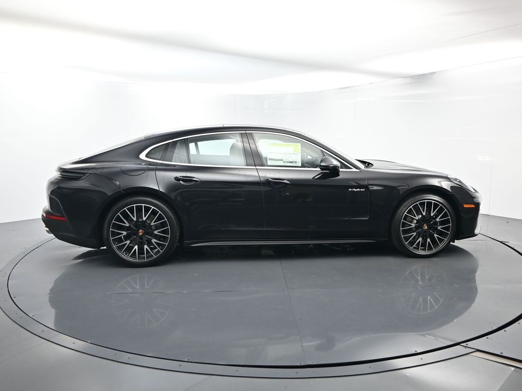 2026 Porsche Panamera E-Hybrid 4 photo 14