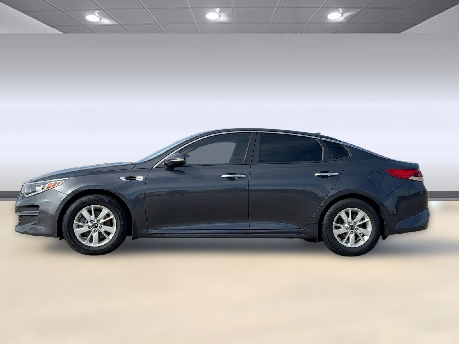 Used 2017 Kia Optima LX with VIN KNAGT4L32H5132062 for sale in Paris, TX