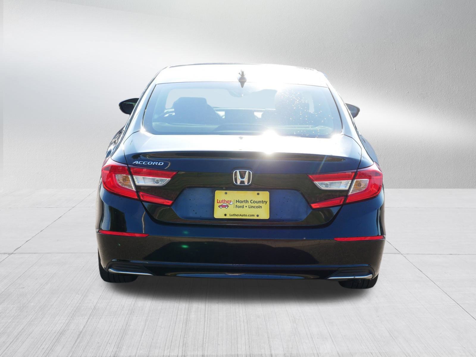 2018 Honda Accord EX-L 1.5T photo 6