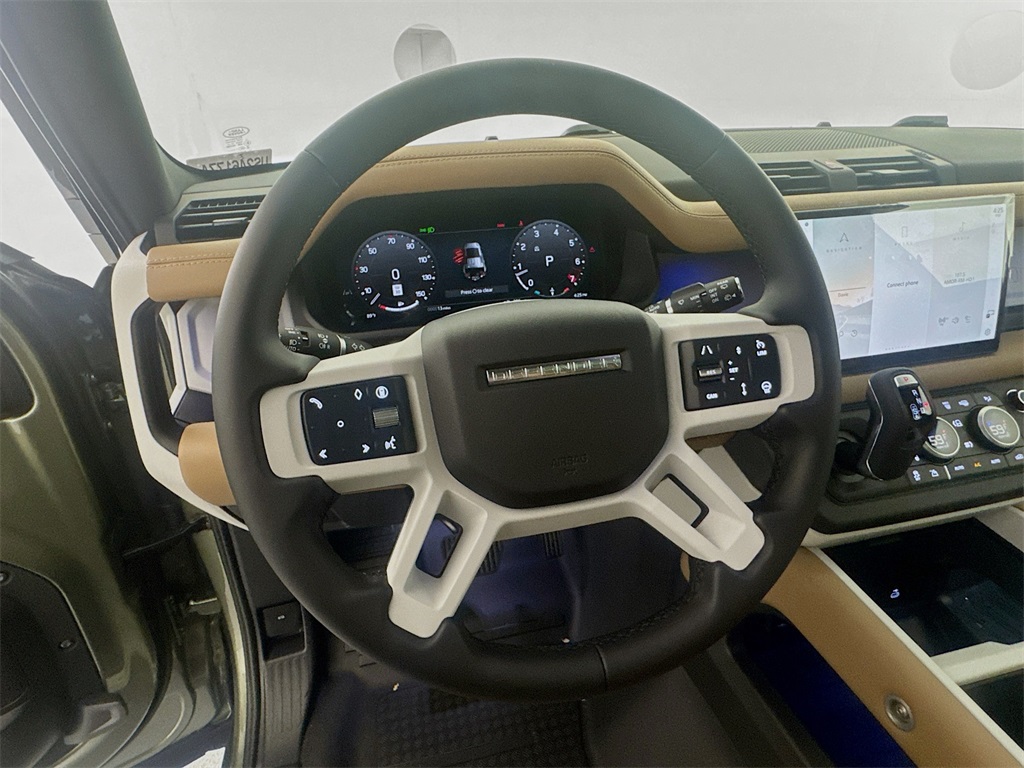 2025 Land Rover Defender 110 X-Dynamic SE photo 10