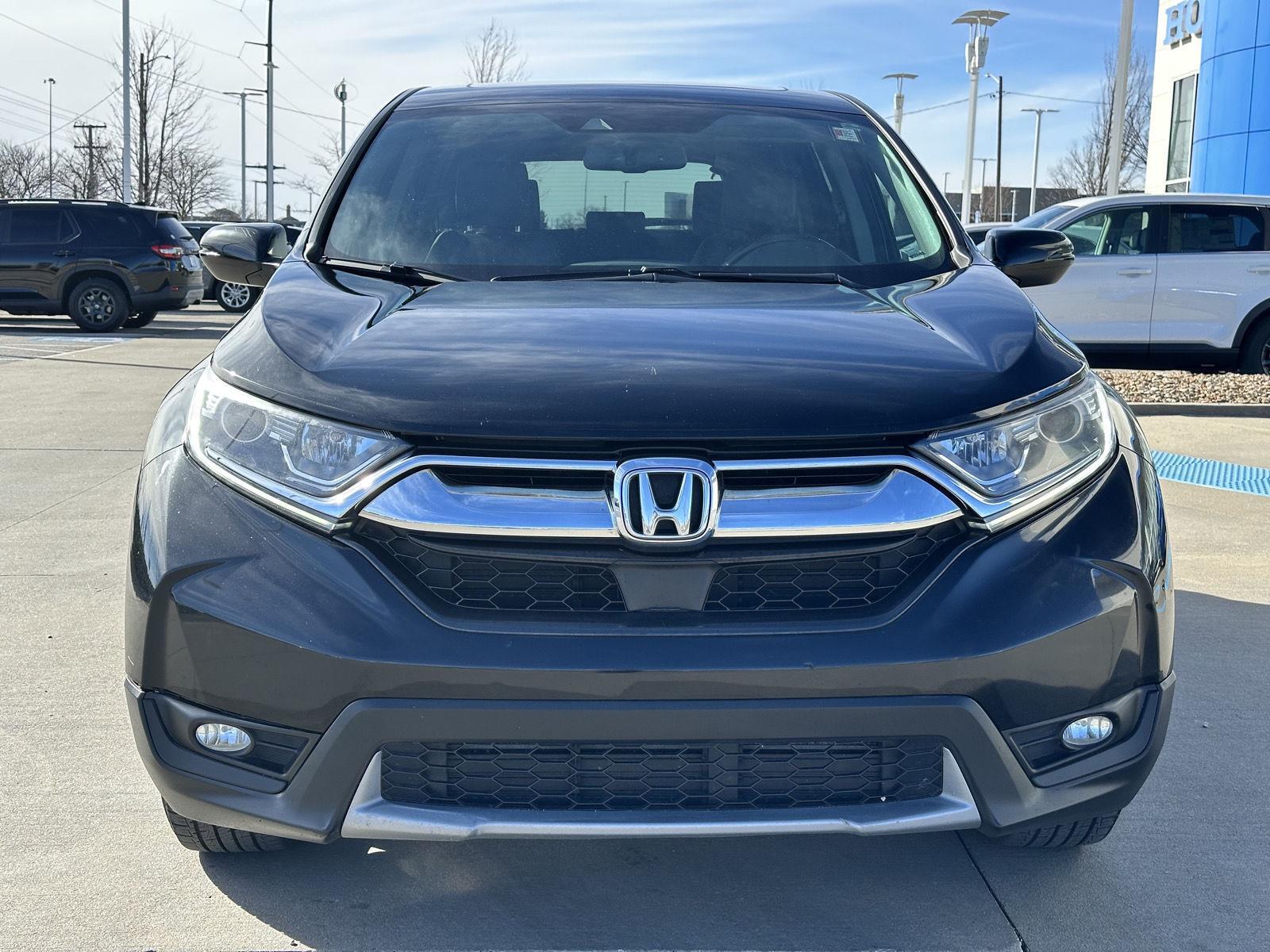 Used 2018 Honda CR-V EX-L with VIN 7FARW2H80JE090513 for sale in Kansas City