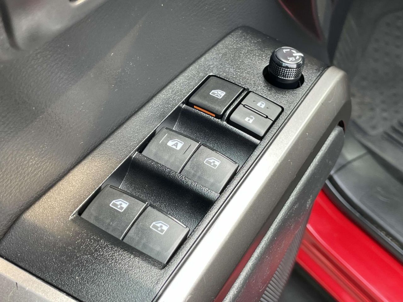 2022 Toyota Tacoma SR5 V6 photo 17
