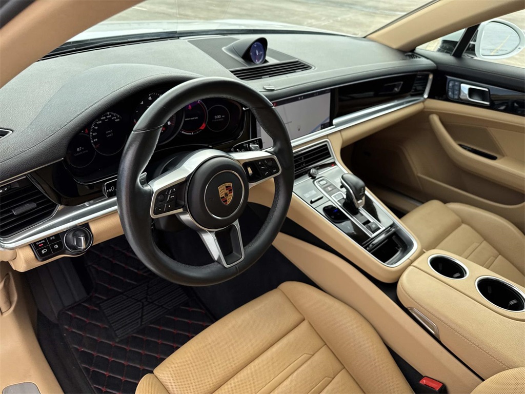 2020 Porsche Panamera 4 photo 17