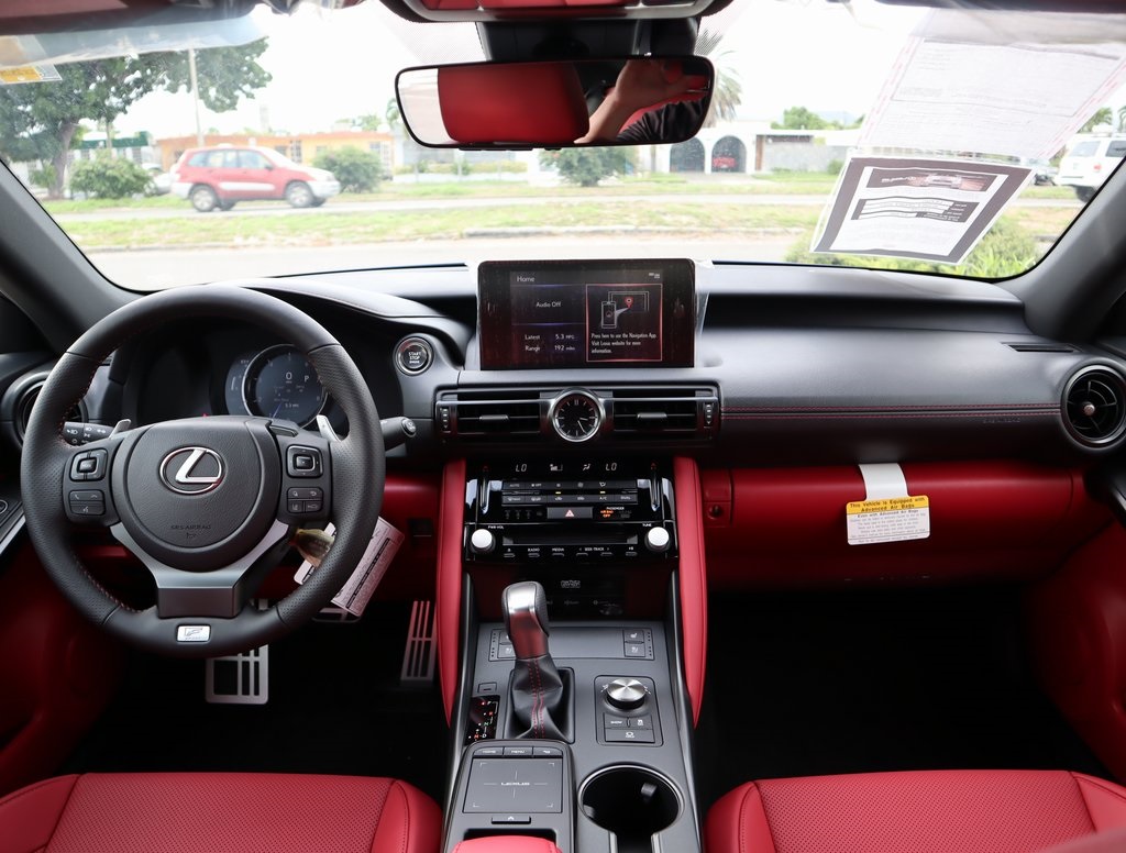 2025 Lexus IS 300 F SPORT photo 34
