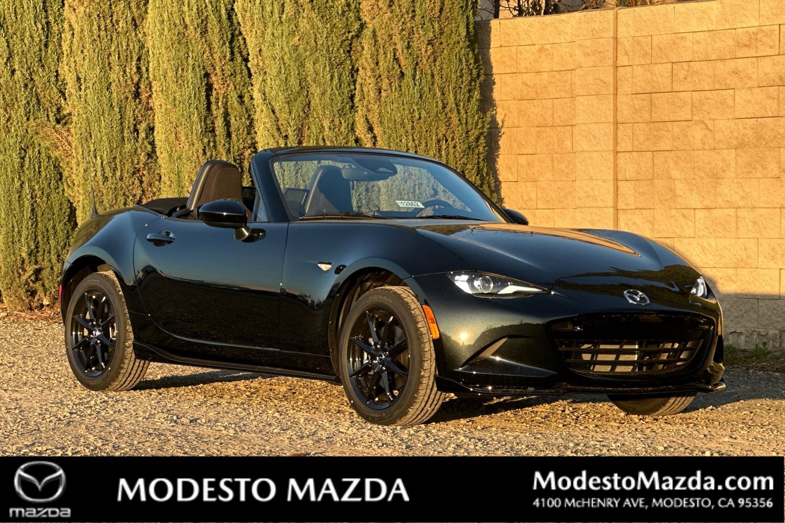 2025 Mazda MX-5 Miata Sport's photo