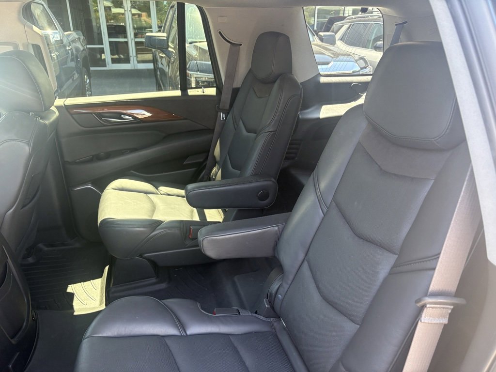 2015 Cadillac Escalade Premium photo 18