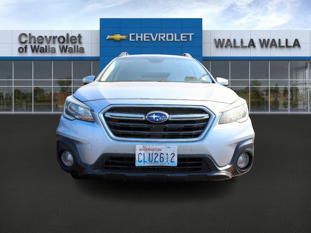 2019 Subaru Outback Premium photo 2