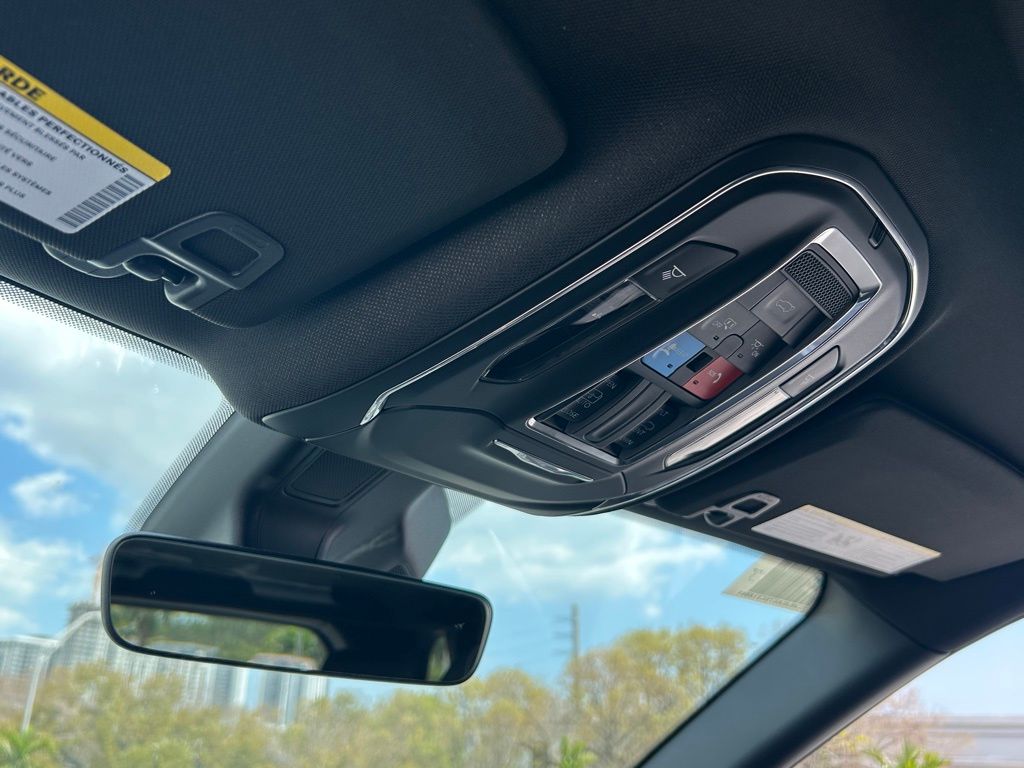 2025 Jeep Grand Cherokee Laredo X photo 35