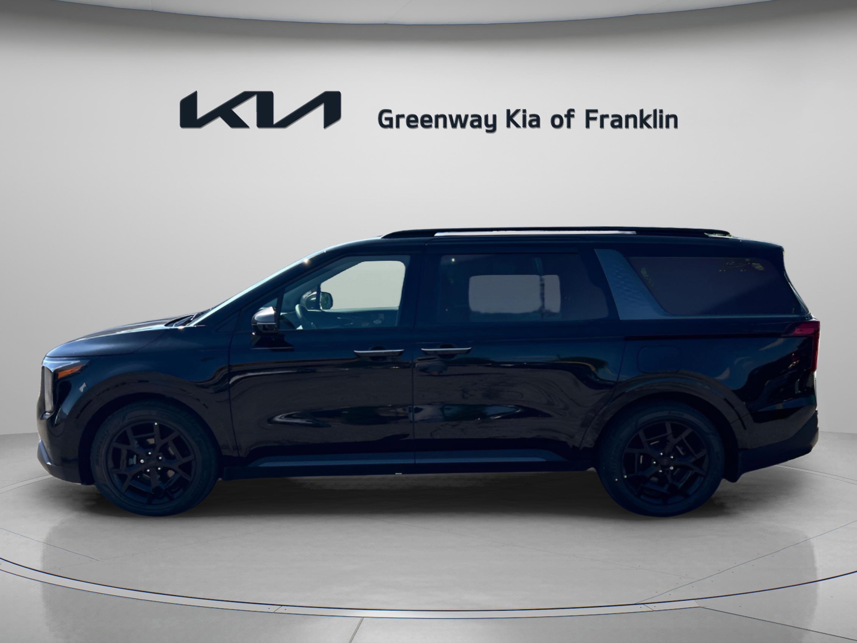 2026 Kia Carnival SX photo 4