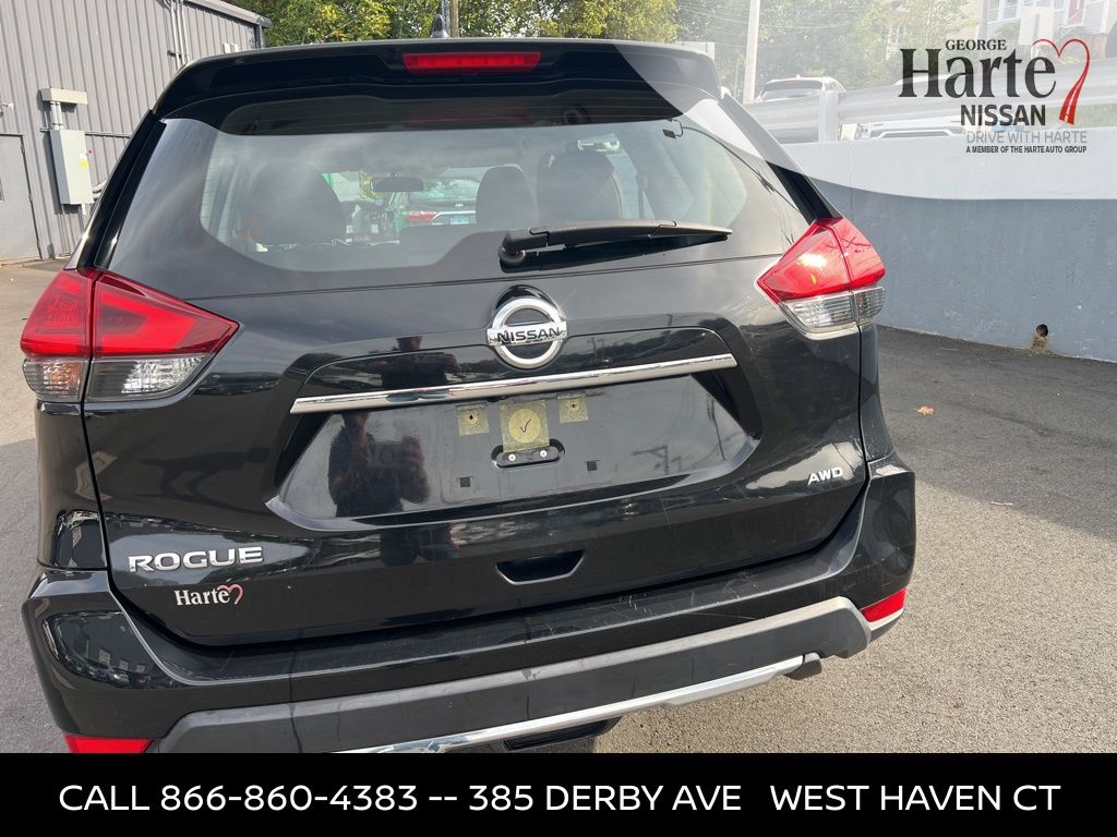 2017 Nissan Rogue S photo 6