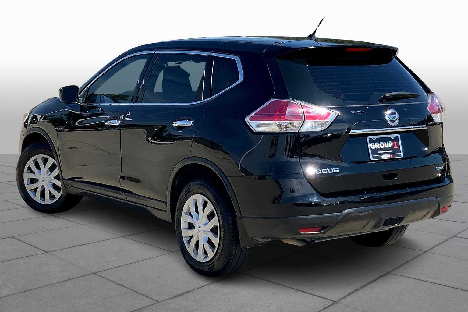 2014 Nissan Rogue S photo 10