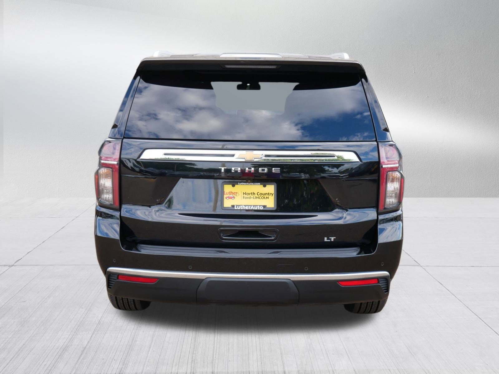 2023 Chevrolet Tahoe LT photo 3