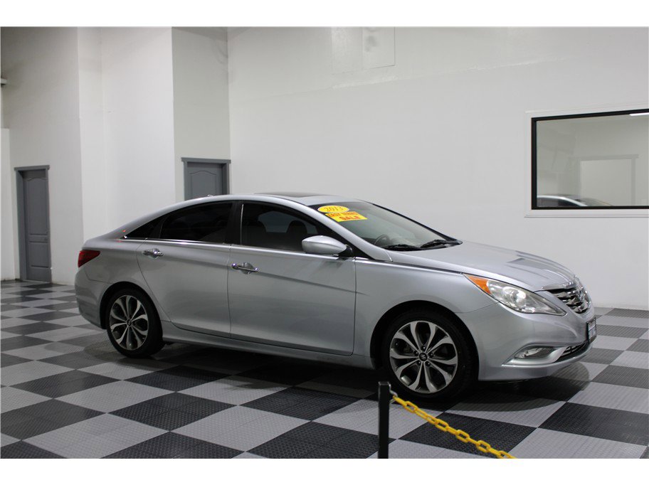 2013 Hyundai Sonata SE's photo