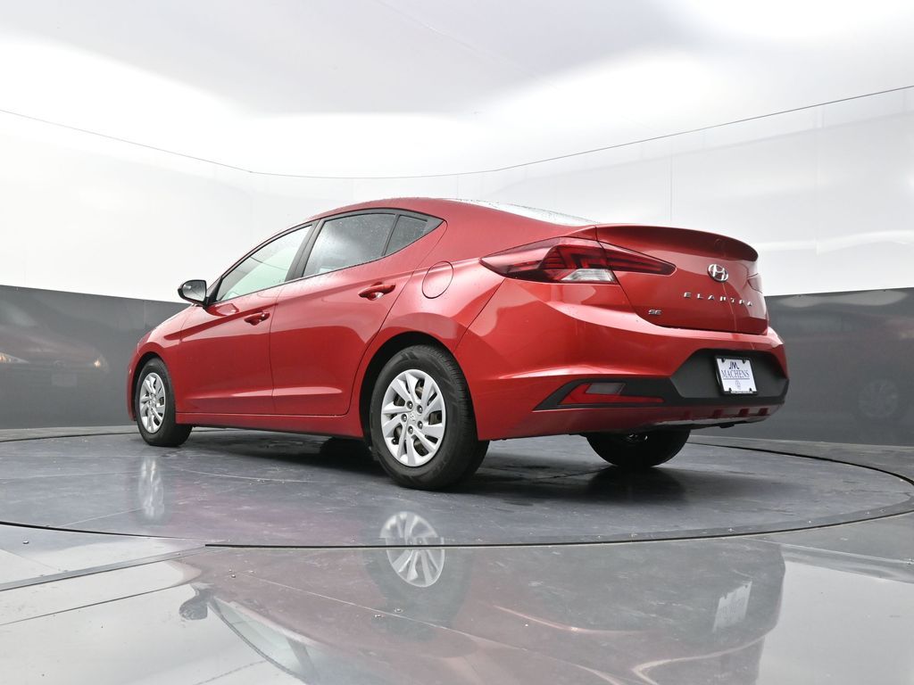 2019 Hyundai Elantra SE photo 22