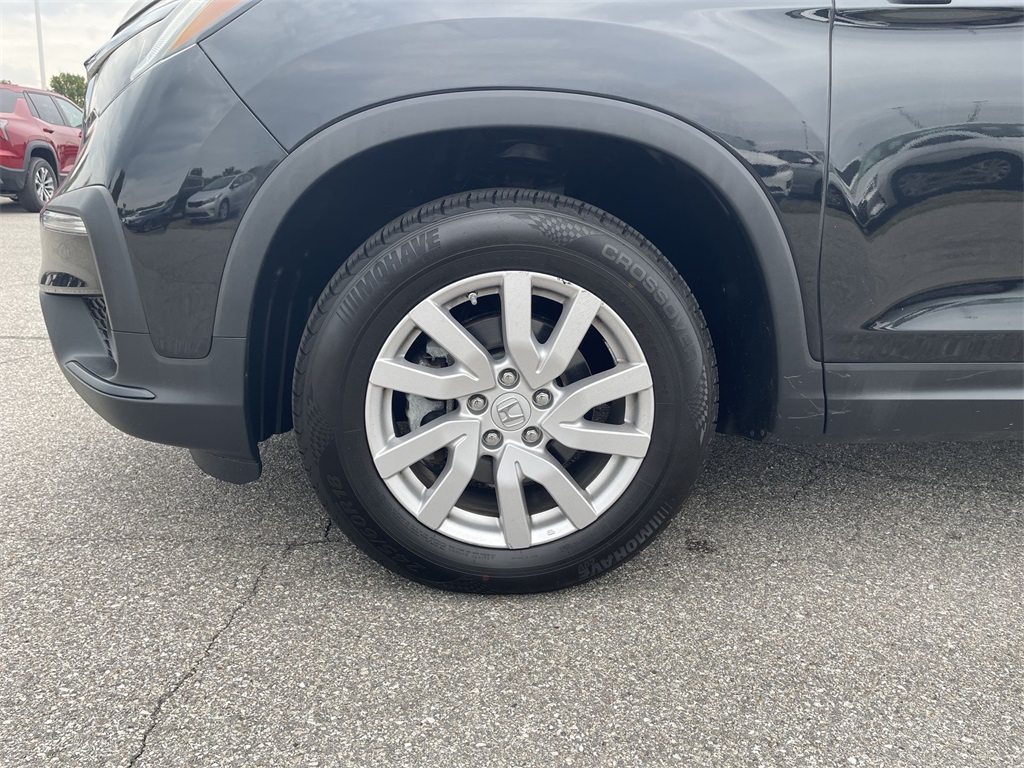 2020 Honda Pilot LX photo 15
