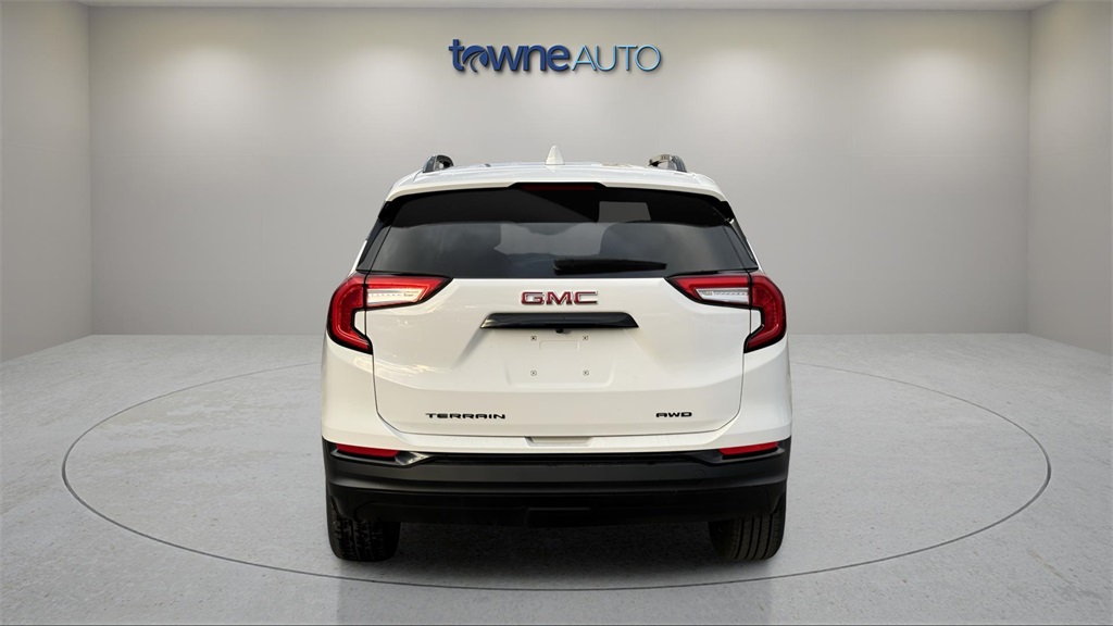 2024 Gmc Terrain SLE photo 3