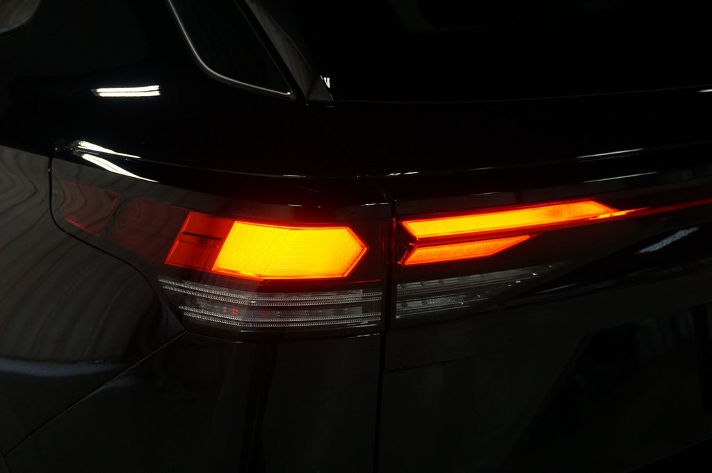 2025 Volkswagen Tiguan SE photo 28