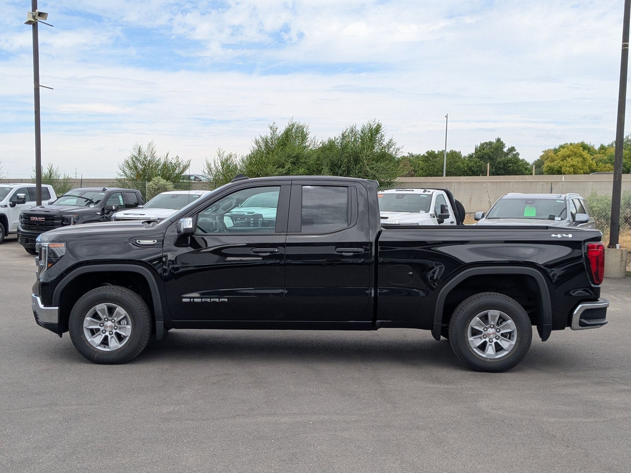 2025 Gmc Sierra 1500 Pro photo 2