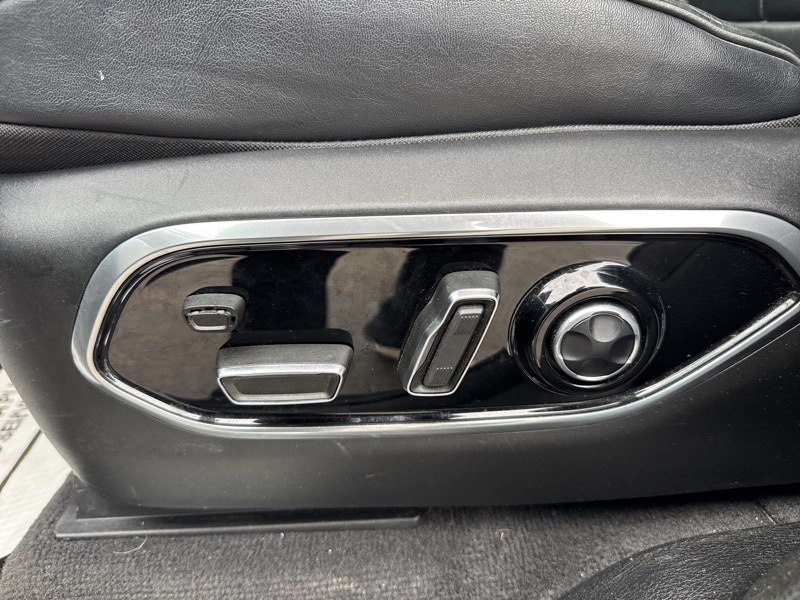 2021 Jeep Grand Cherokee Overland Sport photo 20